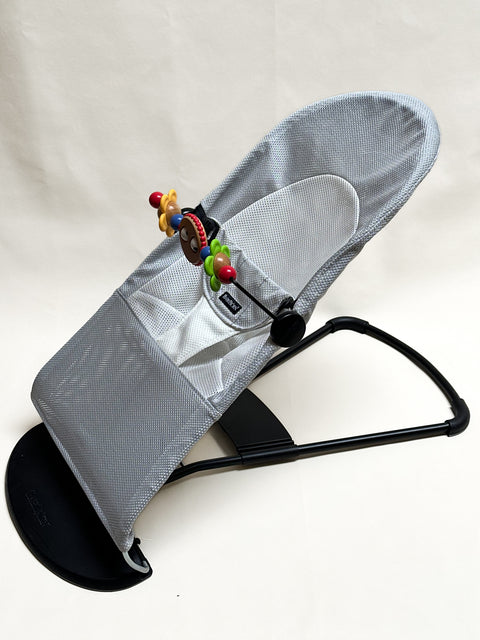 ♻ BabyBjorn Bouncer + Toy Bar noP52869