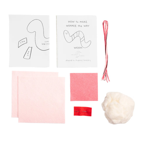 Sewing kit - Winnie the Wry Worm