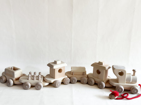 ♻ Different Drummer Large Wooden Train