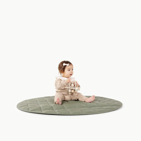 gathre quilted mini playmat in thyme