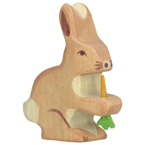 holztiger hare with carrot