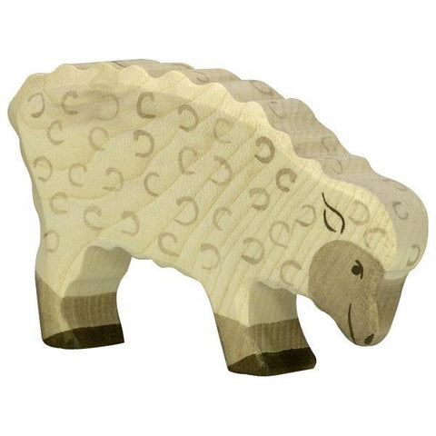 holztiger sheep feeding