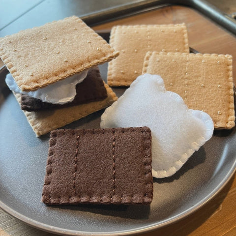 homemade felt play food smores