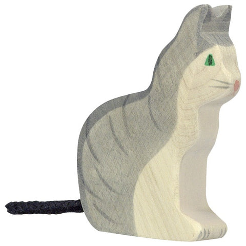 holztiger grey cat sitting