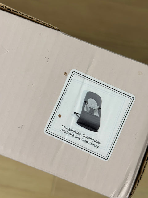 ♻ BabyBjorn Bouncer + Toy Bar P57413