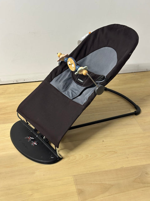 ♻ BabyBjorn Bouncer + Toy Bar P58110