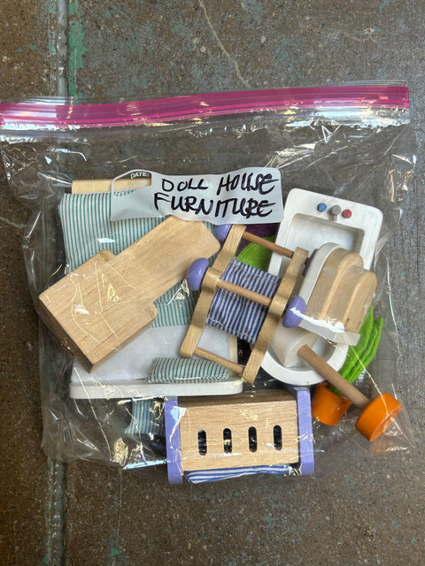 ♻ Hape Dollhouse + Accessories No53457