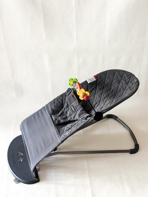 ♻ BabyBjorn Bouncer + Toy Bar P57137