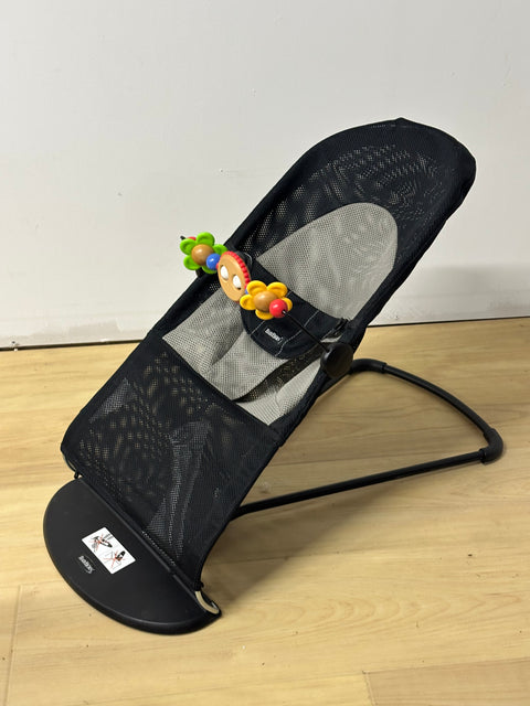 ♻ BabyBjorn Bouncer + Toy Bar P58111