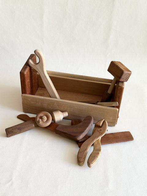♻ Wooden Tool Box + Tools