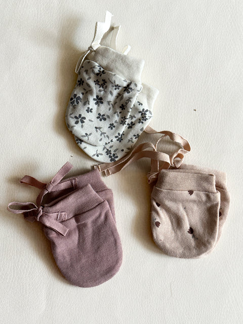 ♻ Quincy Mae Infant Mittens