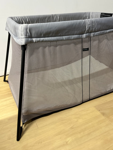 ♻ BabyBjorn Travel Crib P57903