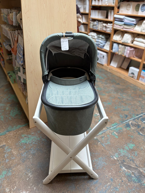 ♻UPPAbaby Bassinet with Stand no60313