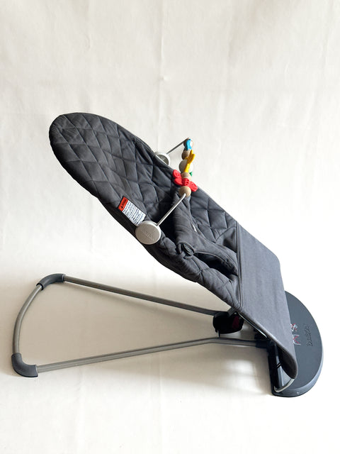 ♻ BabyBjorn Bouncer + Toy Bar P53720