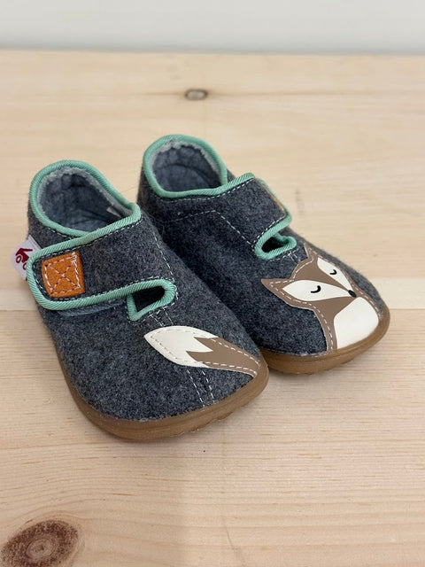 ♻ See Kai Run 5 Toddler Slippers