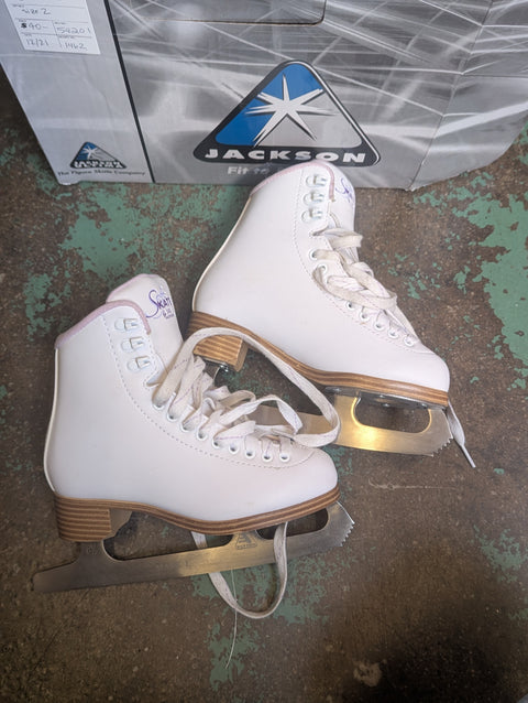 ♻ Jackson Figure Skates, size 2 No58201
